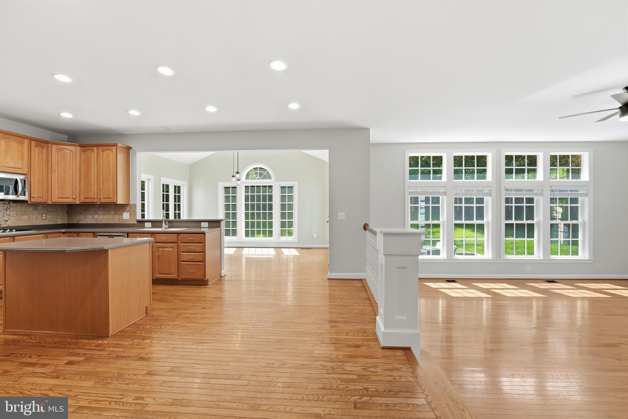 3444 STRATFORD DRIVE
