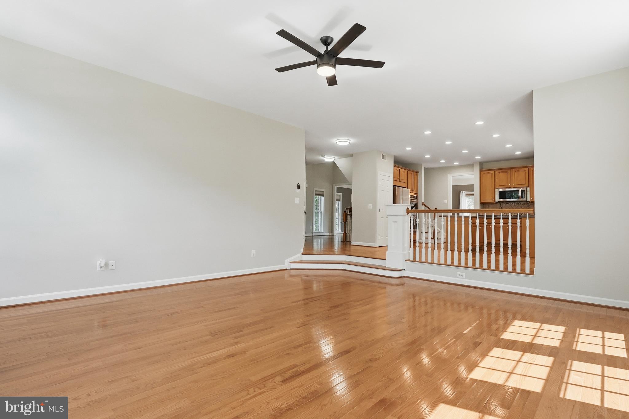 3444 STRATFORD DRIVE