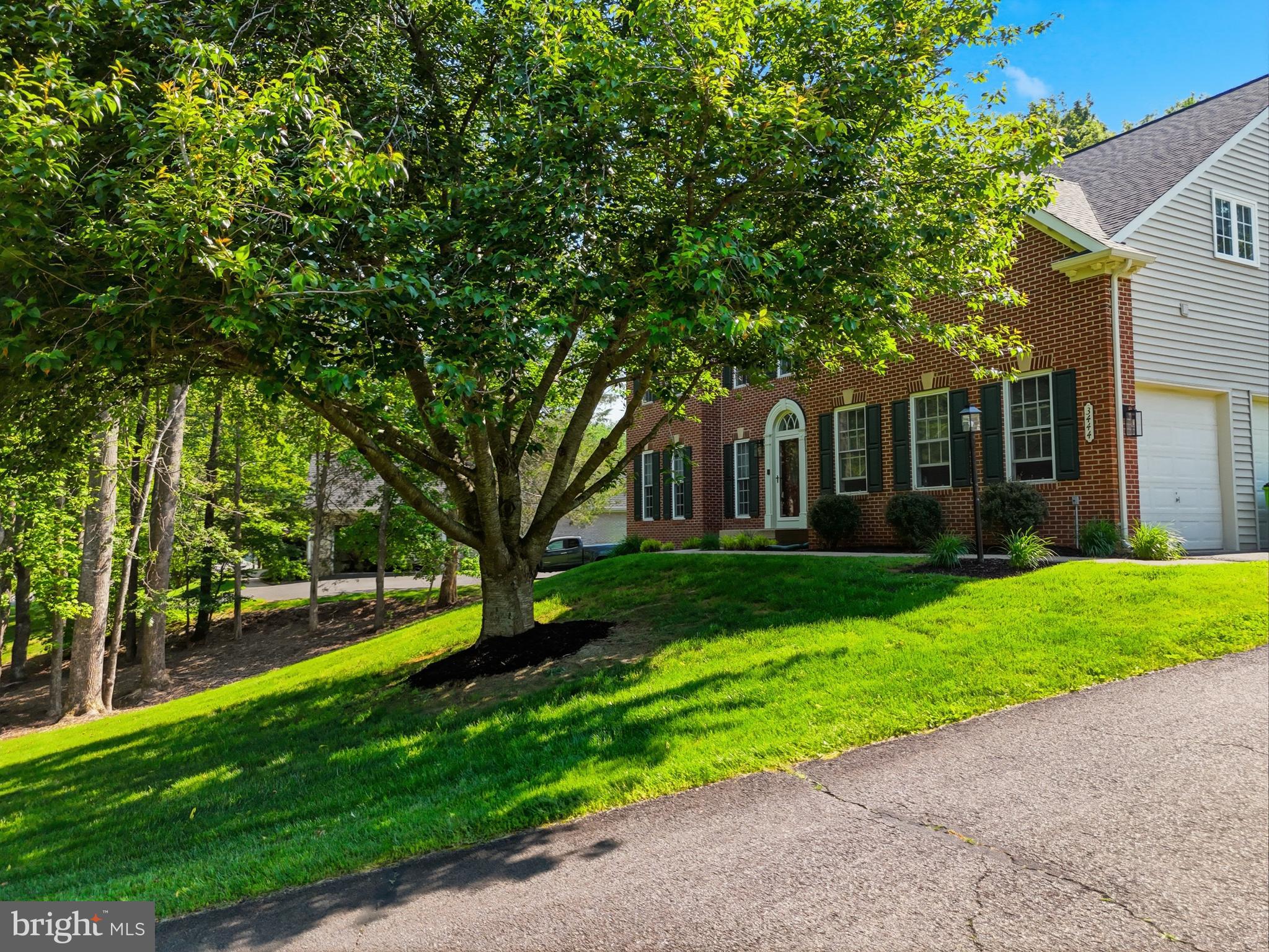 3444 STRATFORD DRIVE