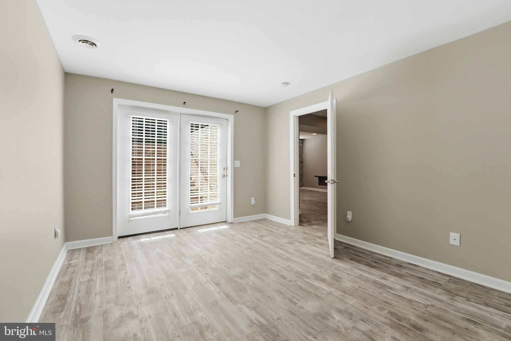 3444 STRATFORD DRIVE