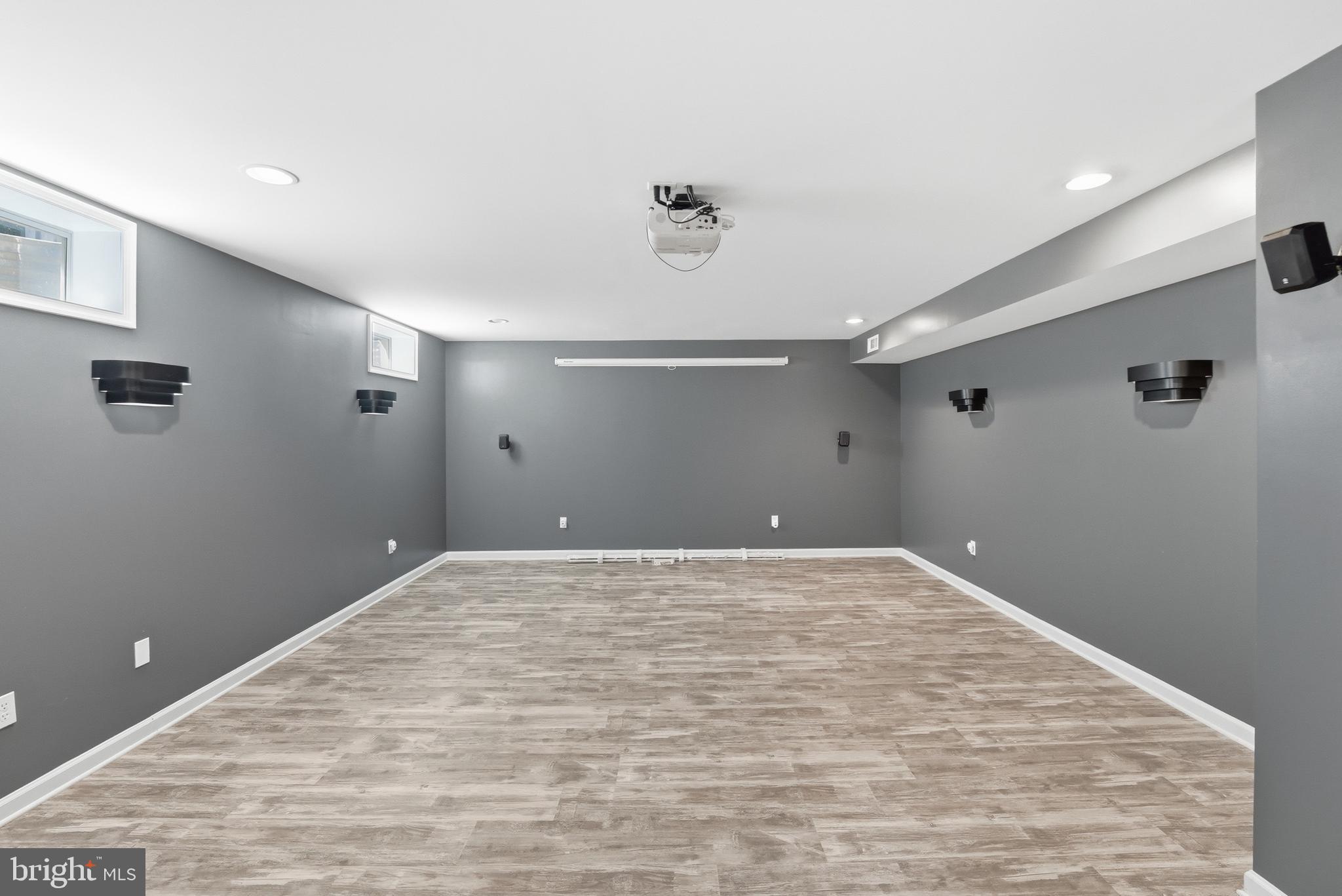 3444 STRATFORD DRIVE