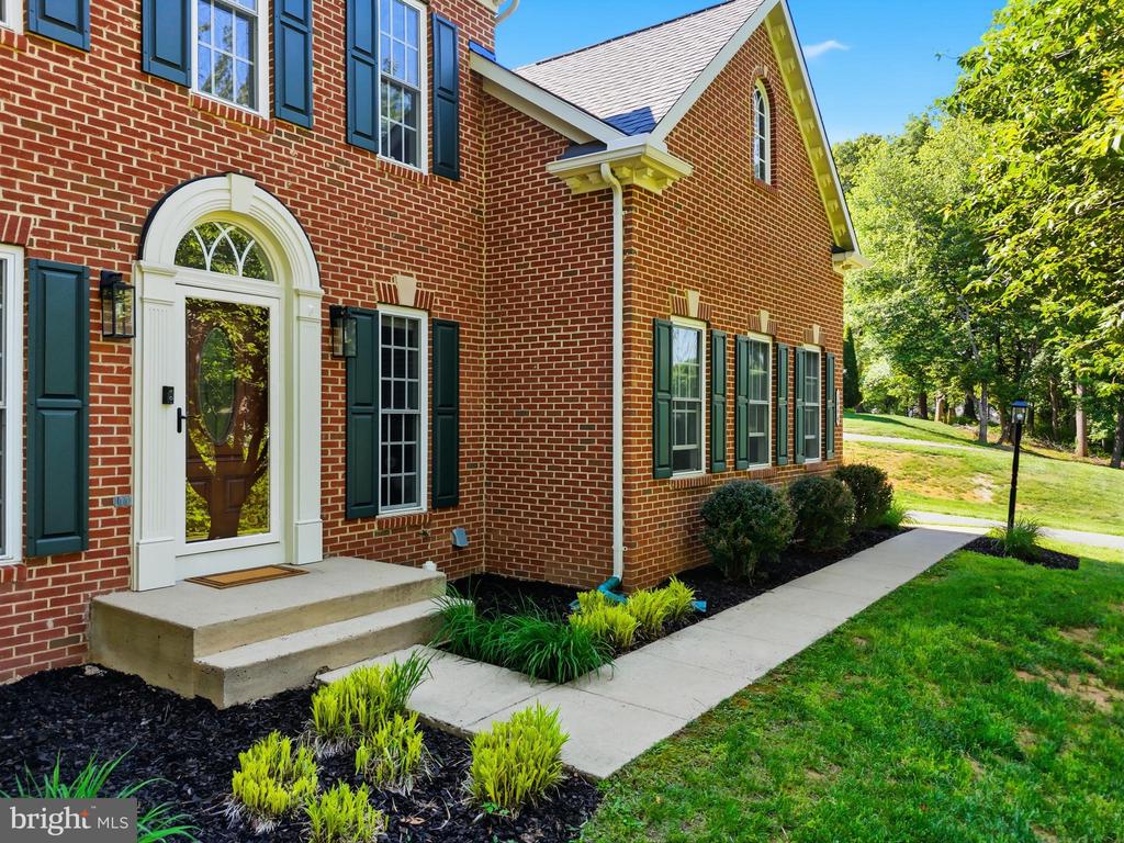 3444 STRATFORD DRIVE