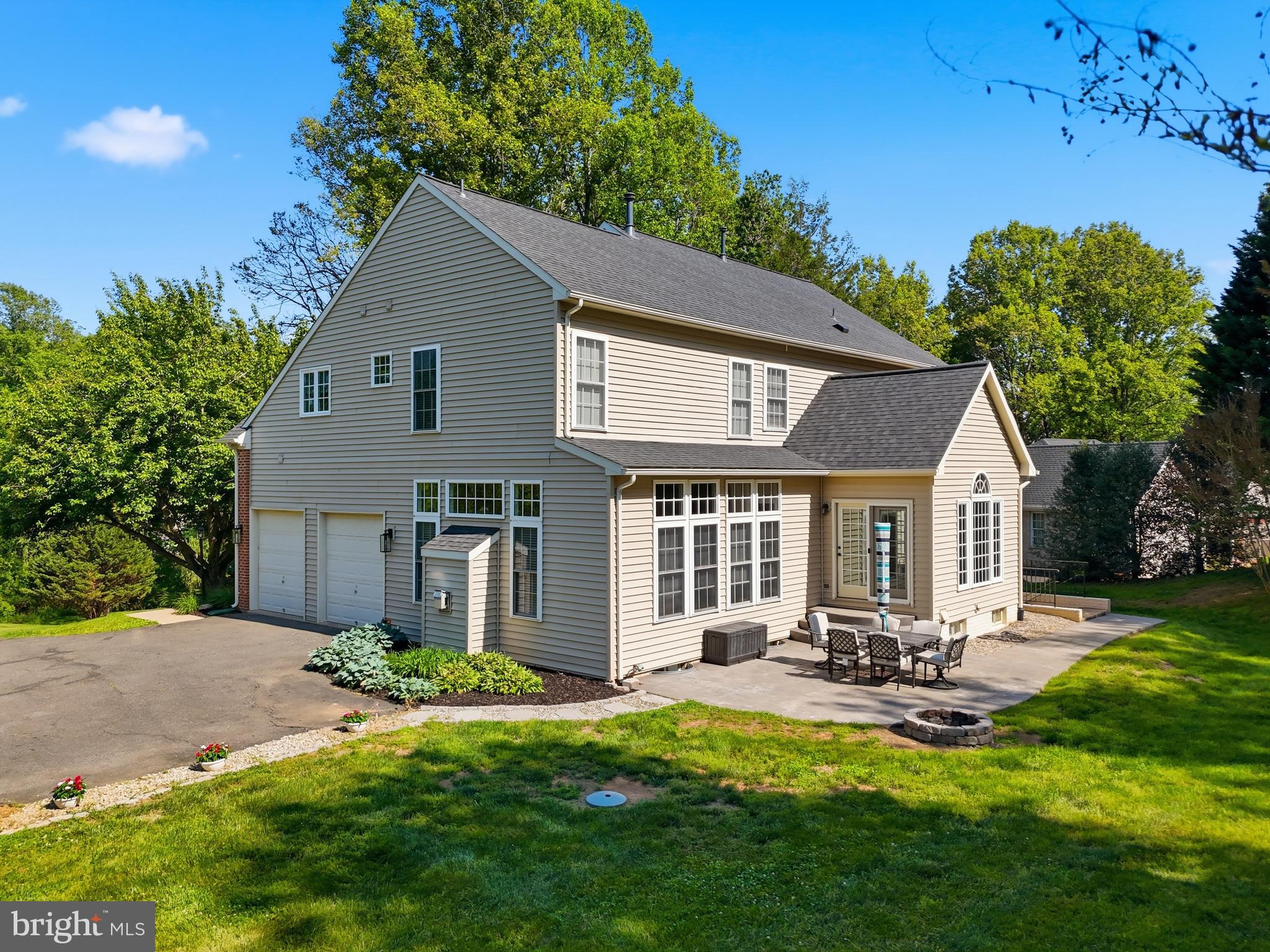 3444 STRATFORD DRIVE