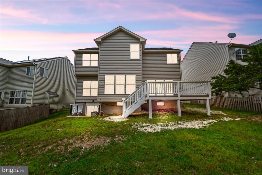 635 HOLLY CREST DRIVE