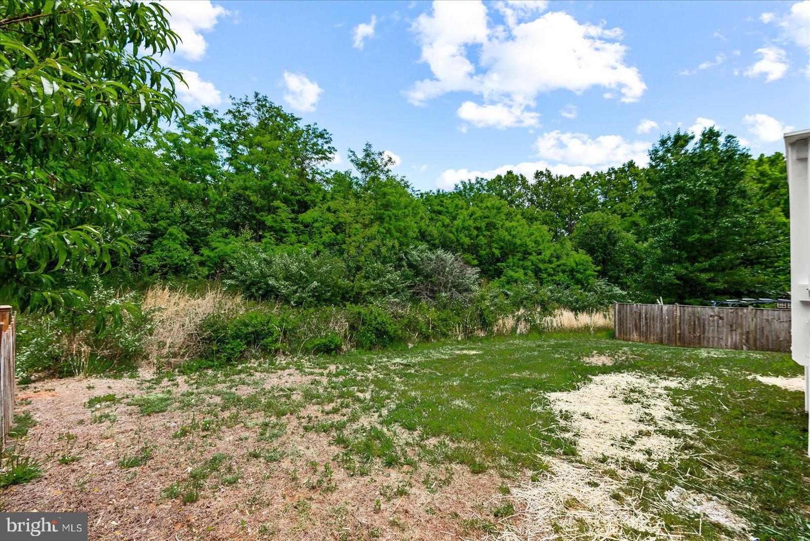 635 HOLLY CREST DRIVE