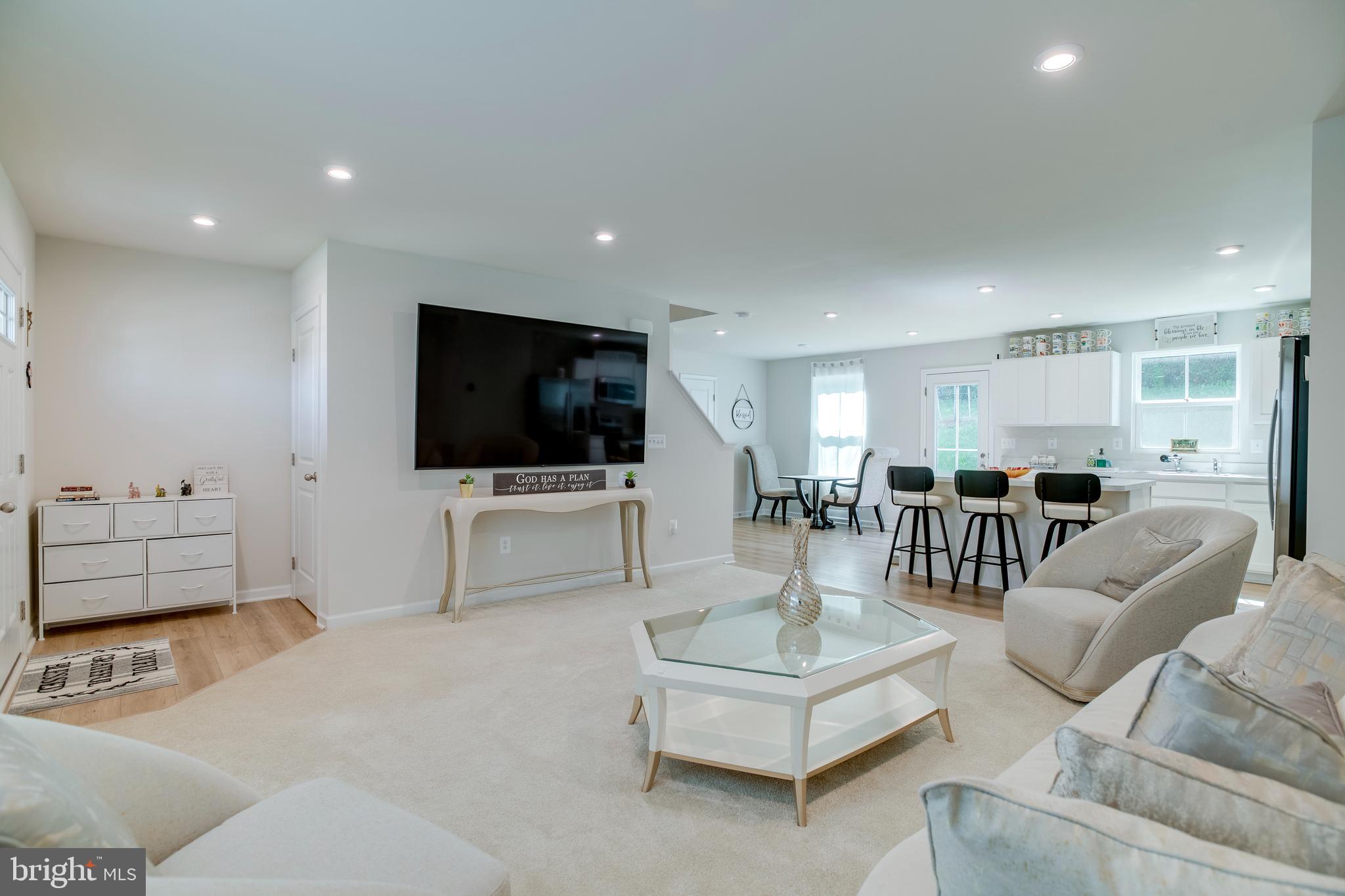 2609 HIGH POINT