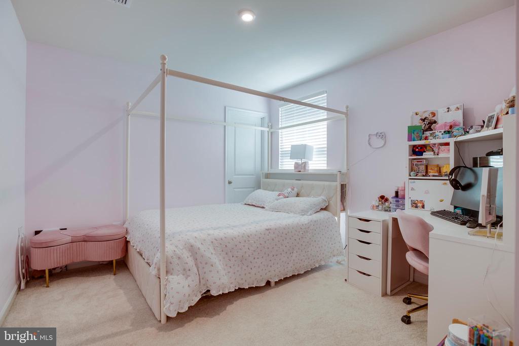 2609 HIGH POINT