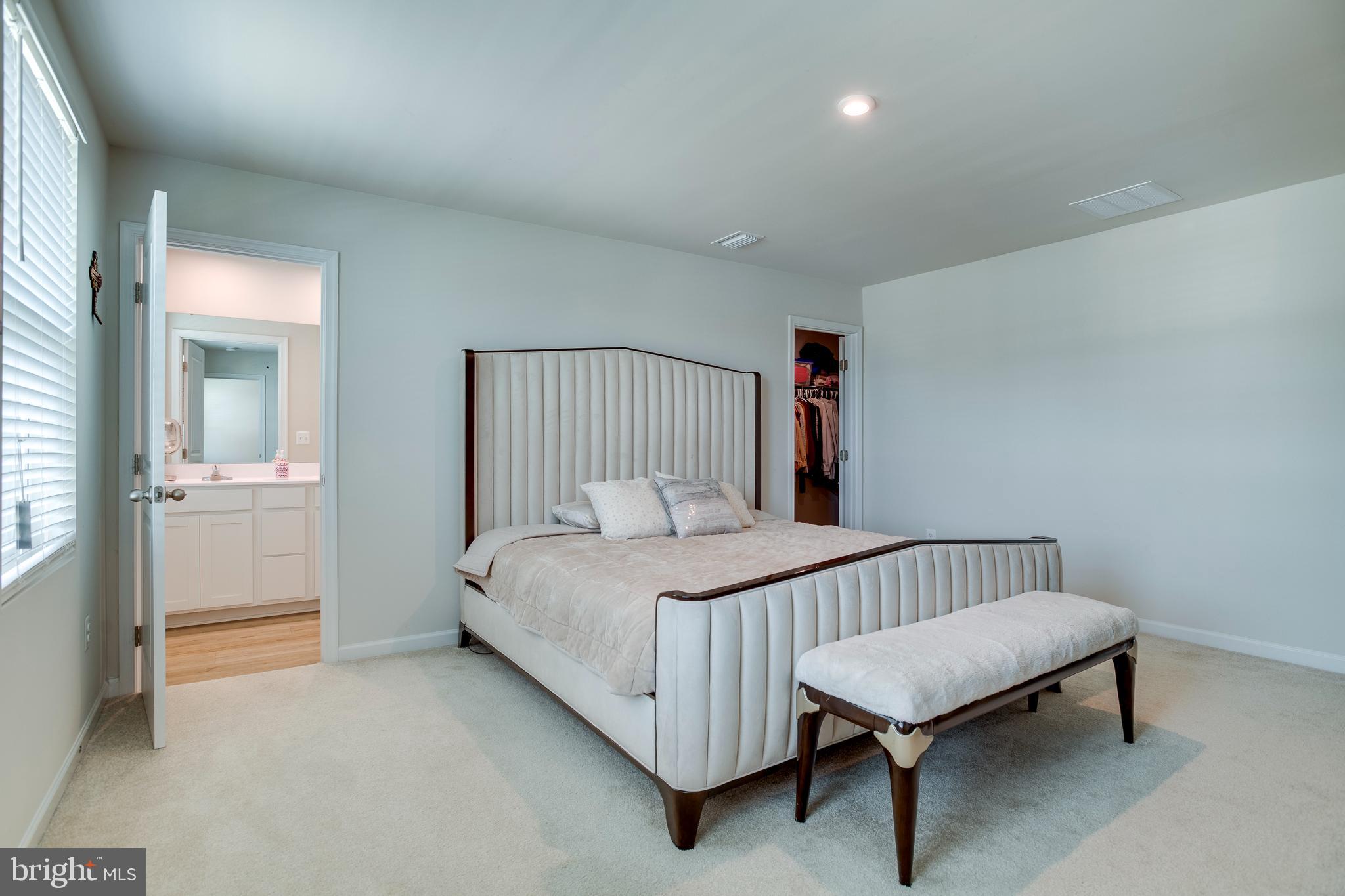 2609 HIGH POINT