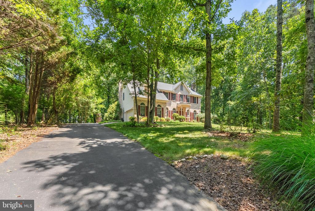 2415 BRIGHTON PLACE