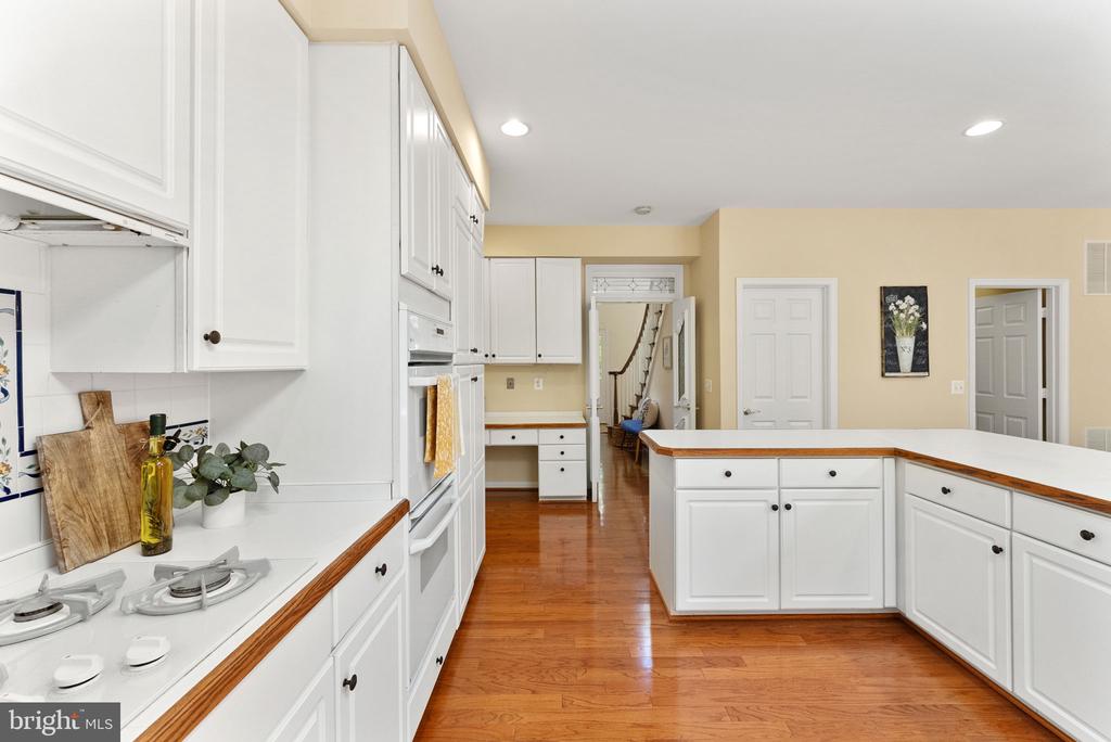2415 BRIGHTON PLACE