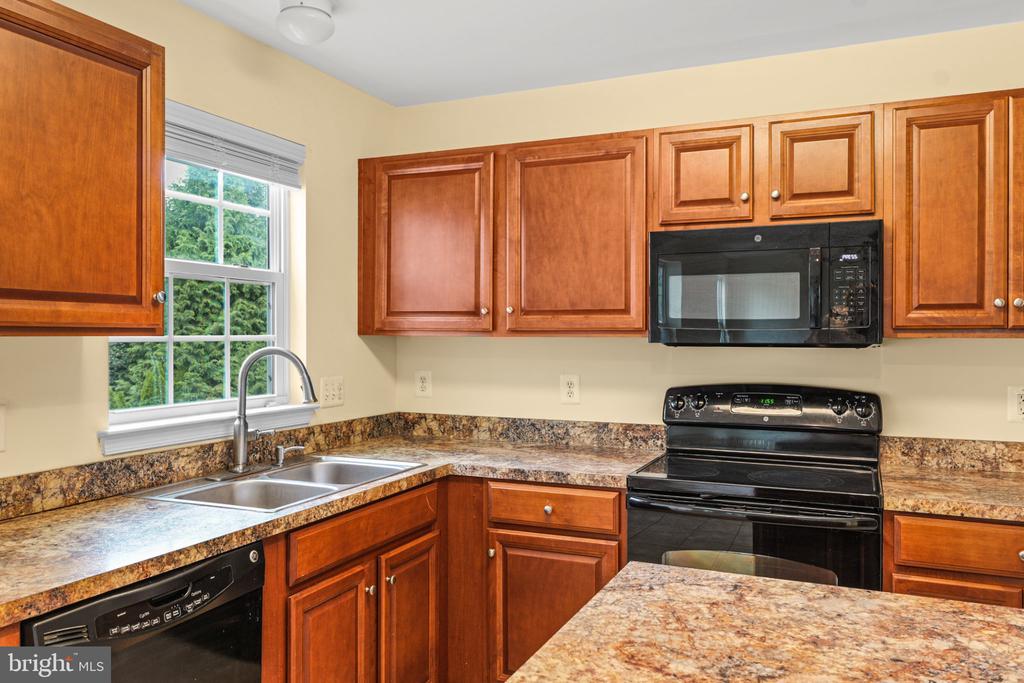 161 KING EDWARD COURT