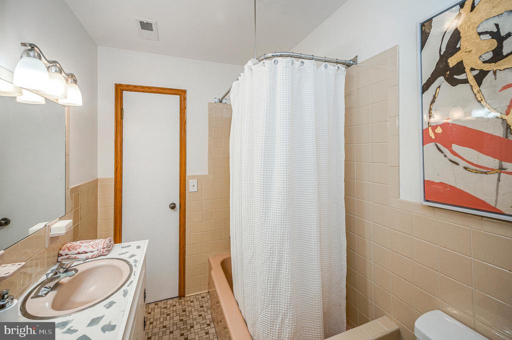 6146 DUNCAN TRAIL