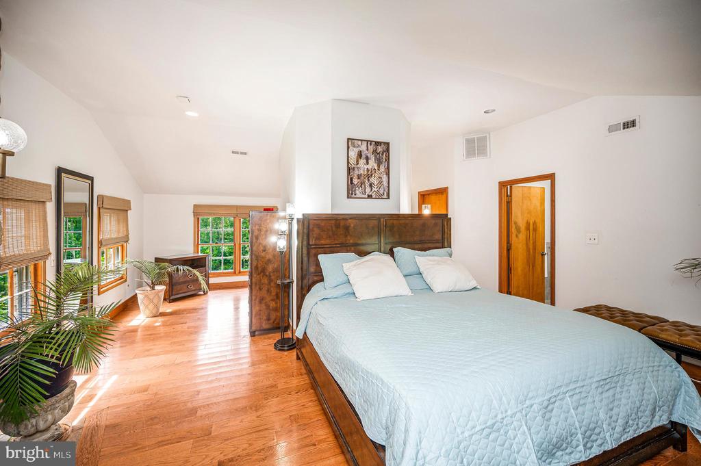 6146 DUNCAN TRAIL