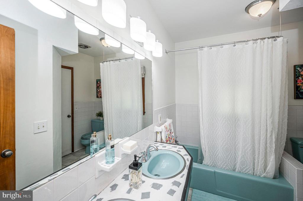 6146 DUNCAN TRAIL