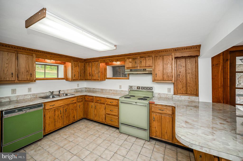 6146 DUNCAN TRAIL