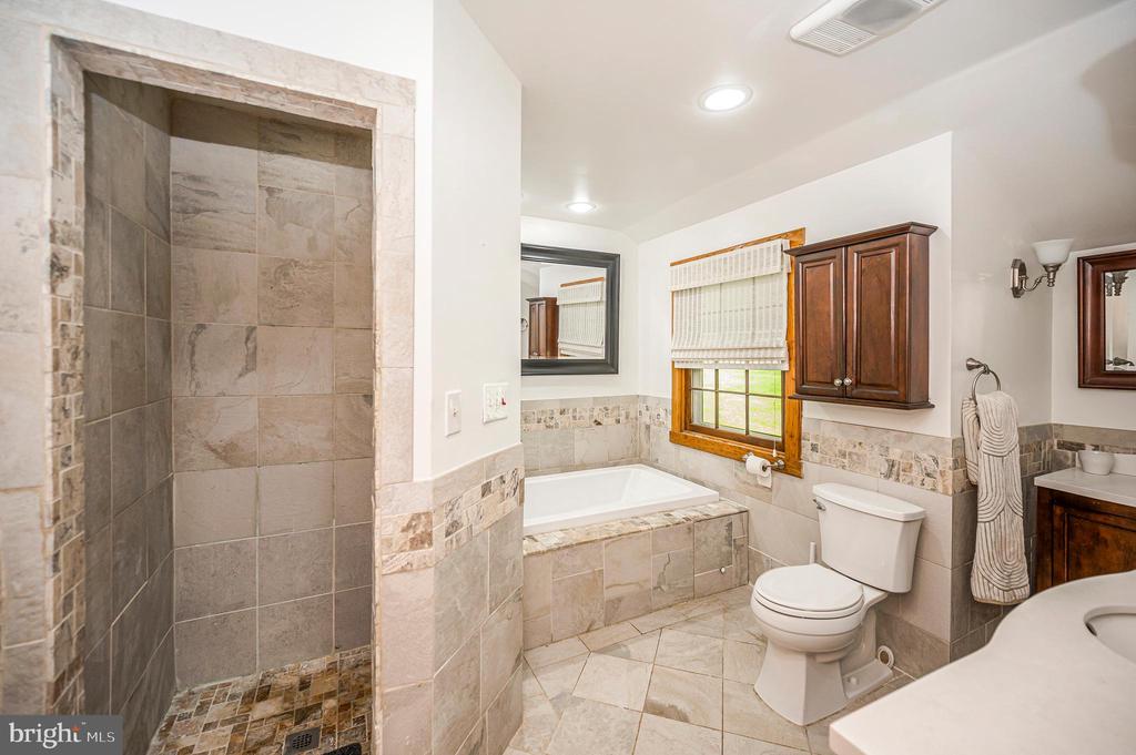 6146 DUNCAN TRAIL