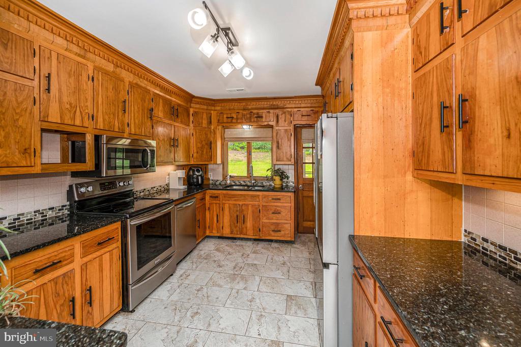 6146 DUNCAN TRAIL