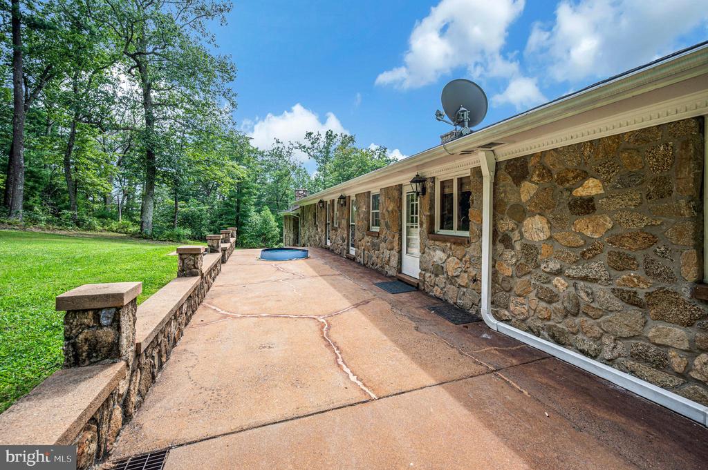 6146 DUNCAN TRAIL