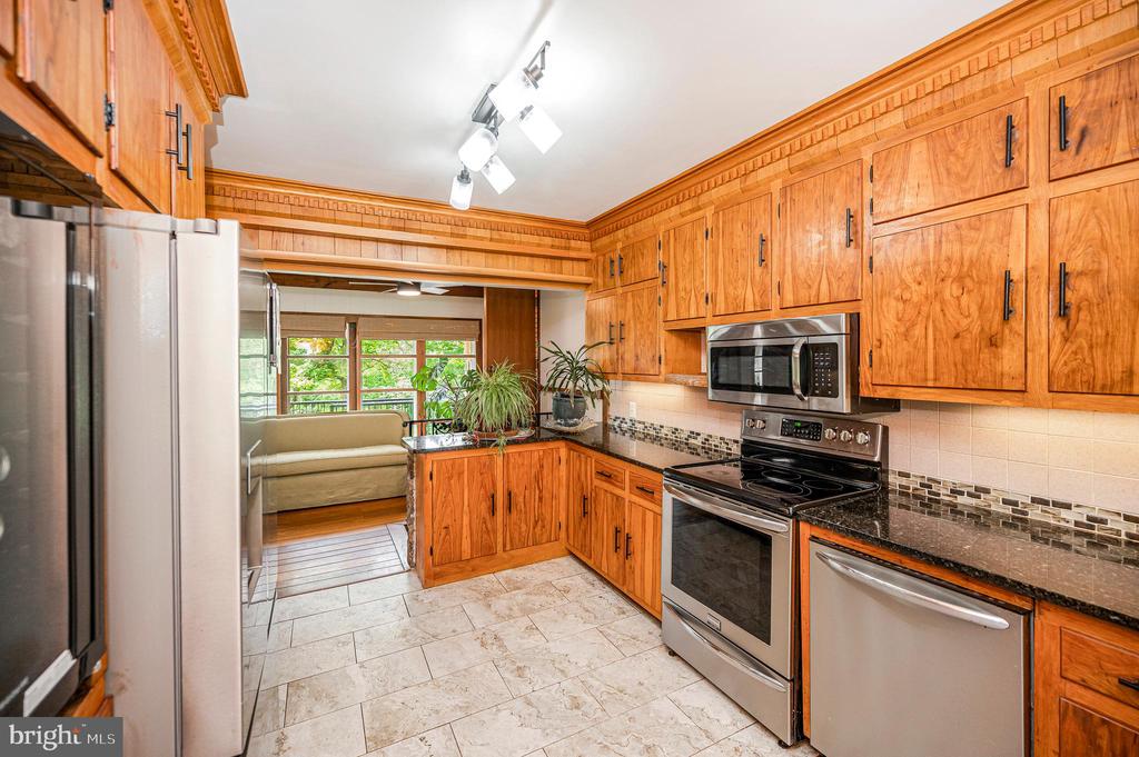 6146 DUNCAN TRAIL