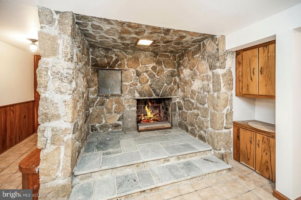 6146 DUNCAN TRAIL