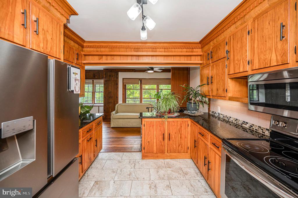 6146 DUNCAN TRAIL