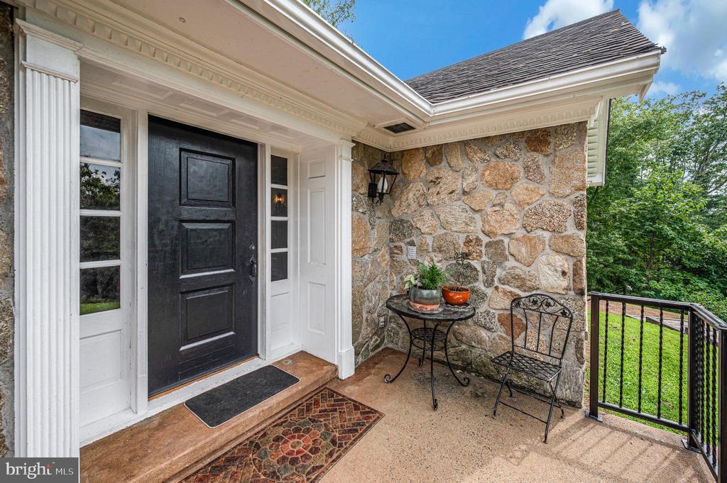 6146 DUNCAN TRAIL