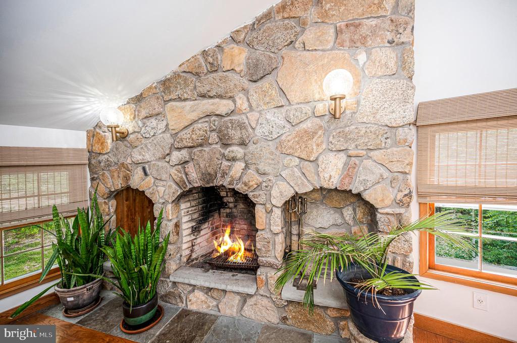 6146 DUNCAN TRAIL