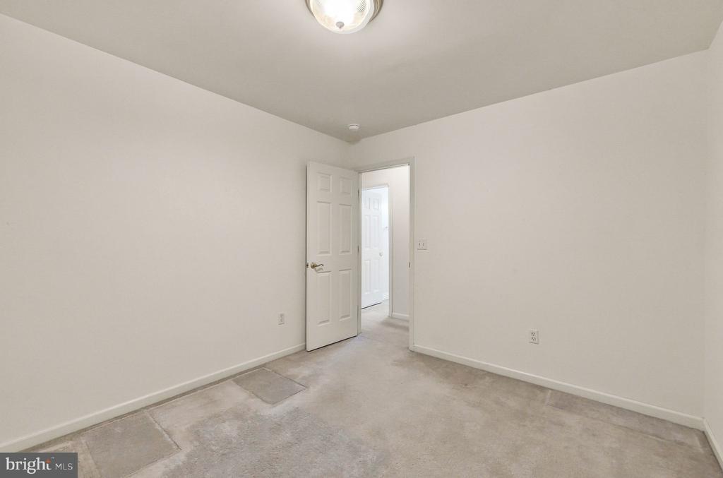 9109 WOODBROOK LANE