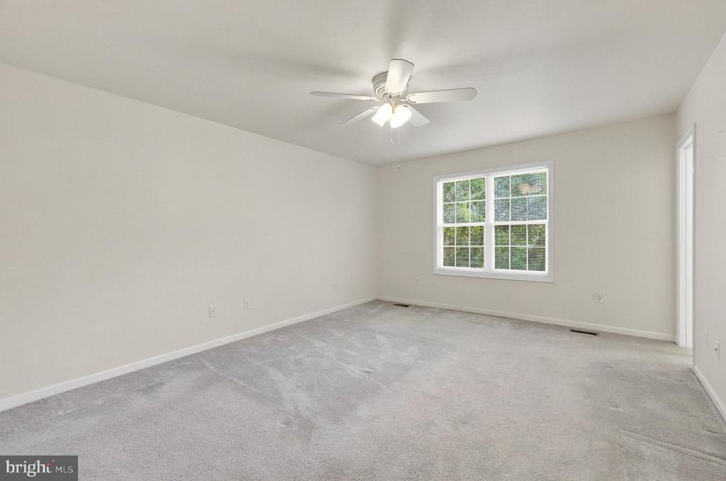 9109 WOODBROOK LANE