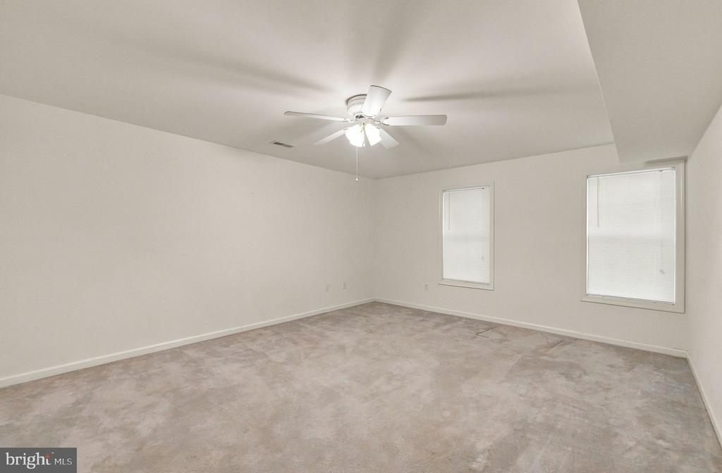 9109 WOODBROOK LANE