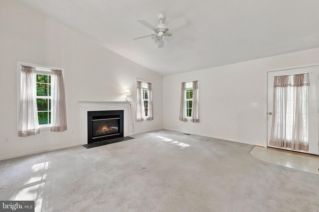 9109 WOODBROOK LANE