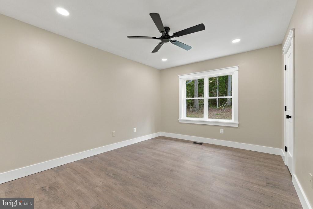 1375 ROSE LANE