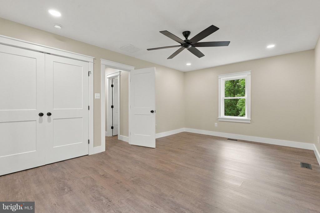 1375 ROSE LANE