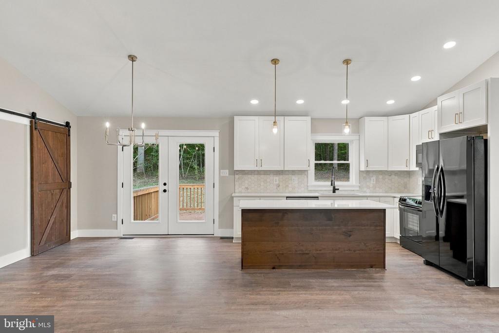1375 ROSE LANE