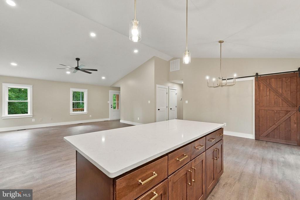 1375 ROSE LANE