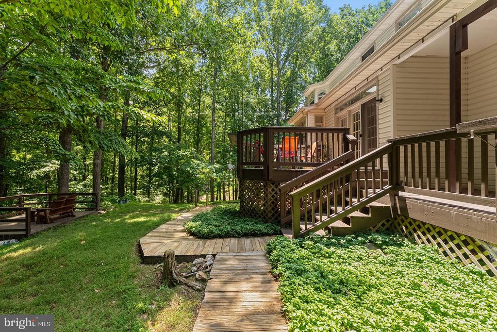 2415 BRIGHTON PLACE