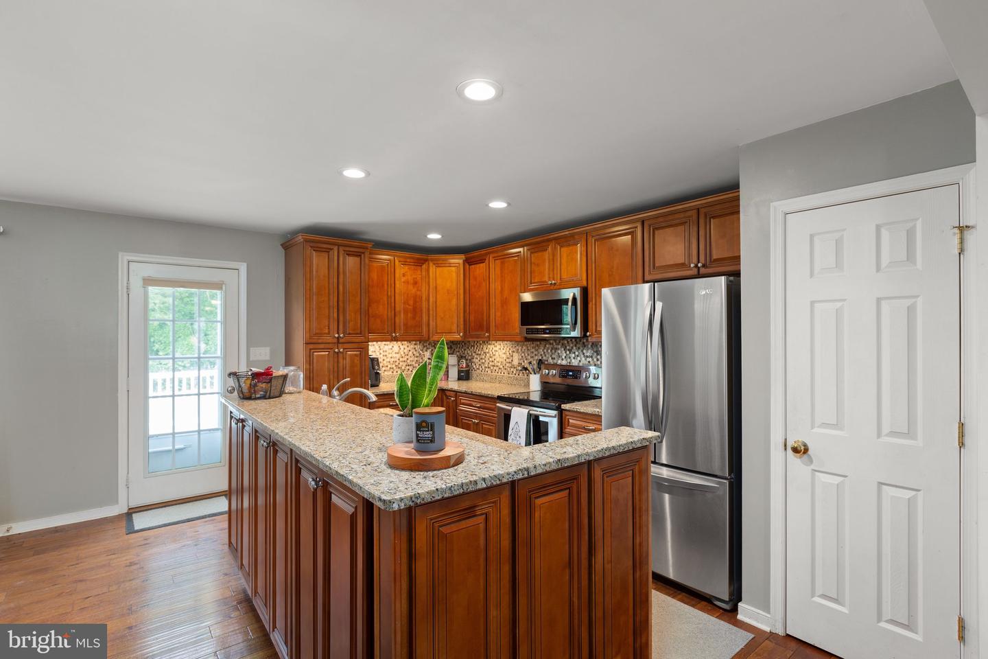 255 Roper DRIVE
