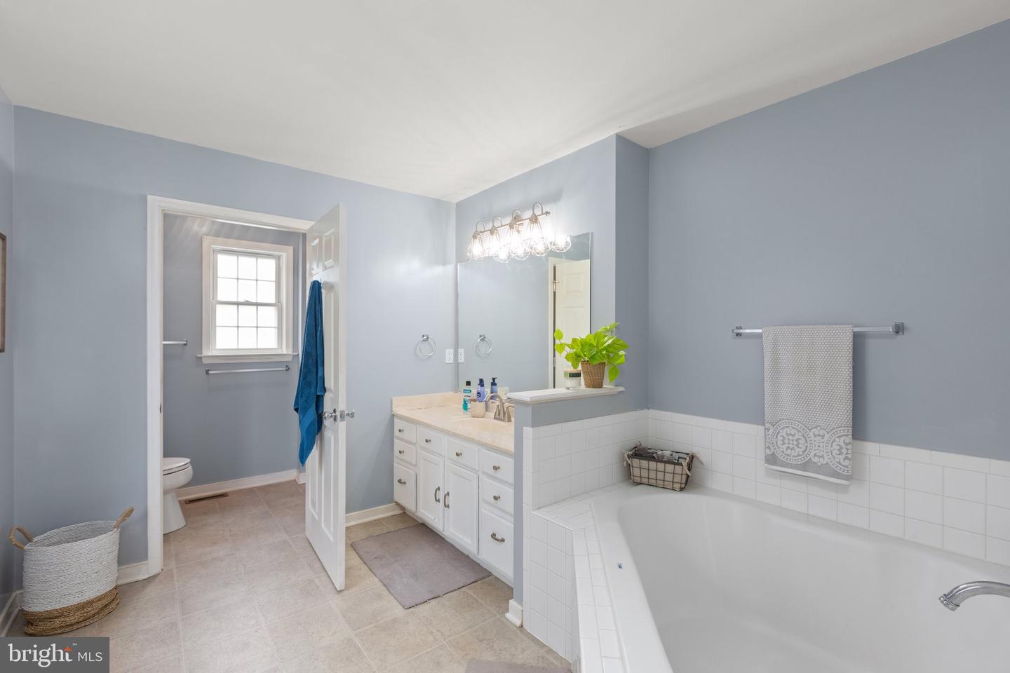 255 Roper DRIVE