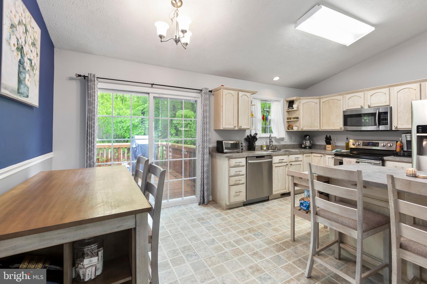 115 Needwood DRIVE