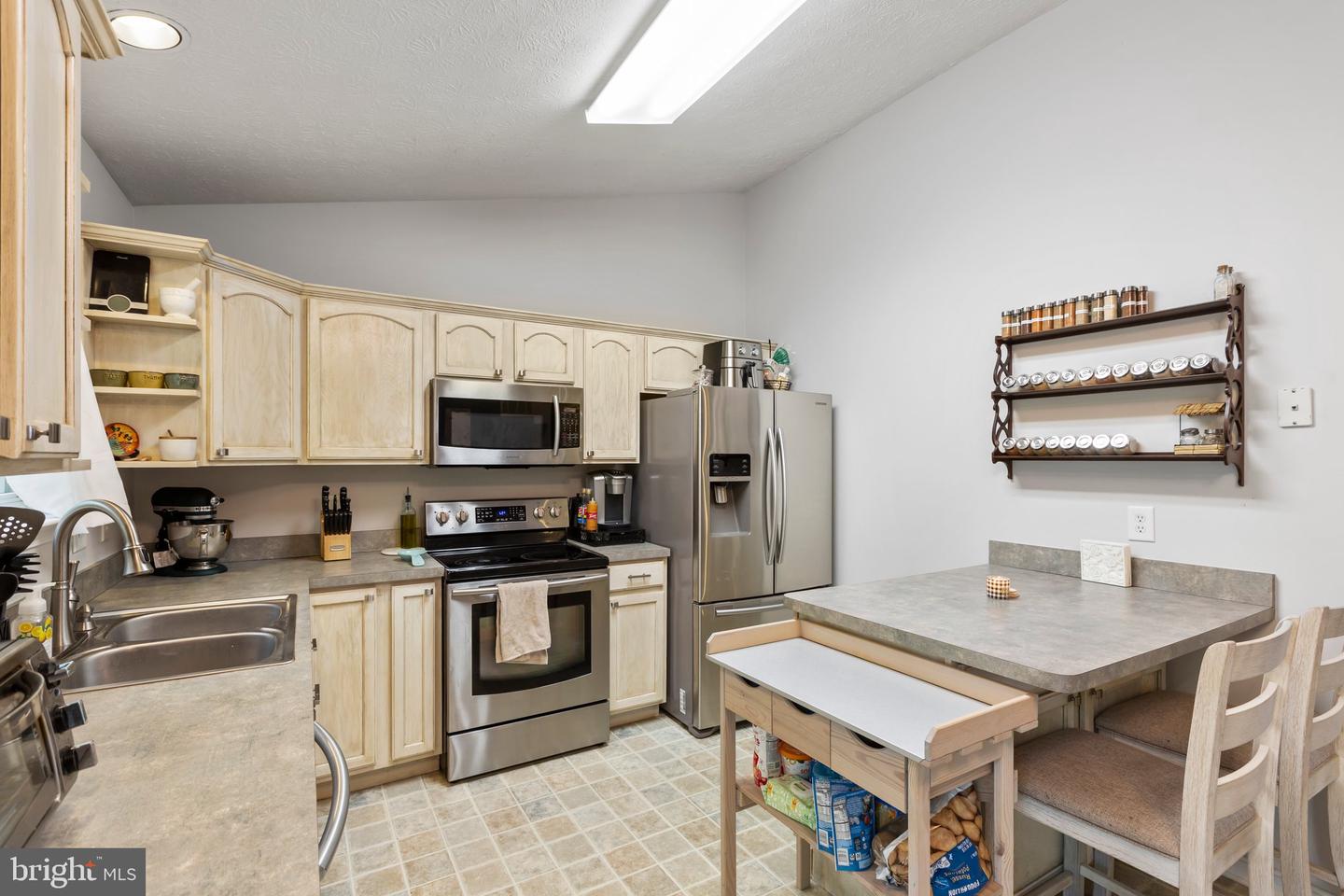 115 Needwood DRIVE