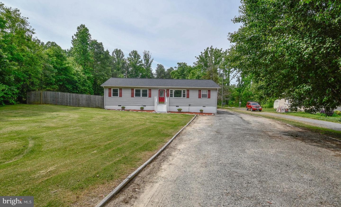 9336 Ladysmith ROAD