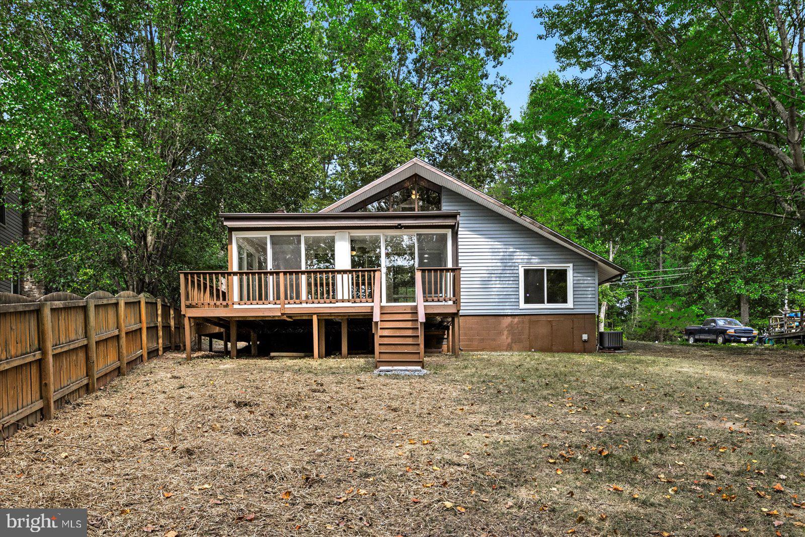 637 Wright Dr