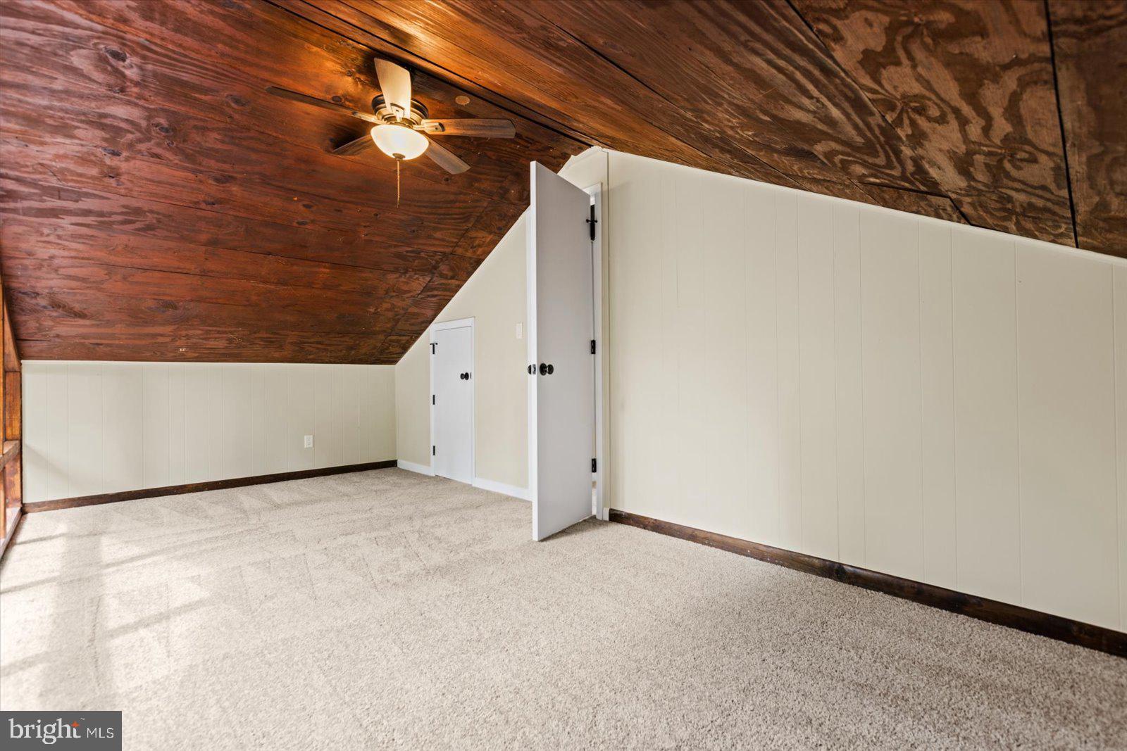 637 Wright Dr