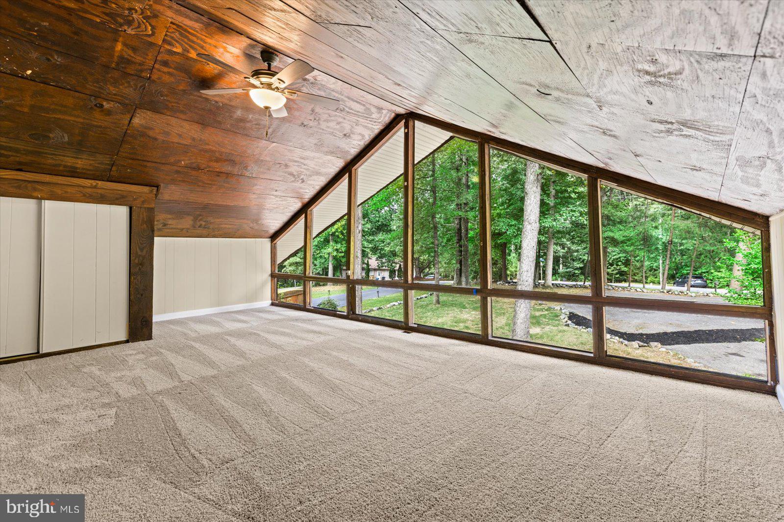 637 Wright Dr