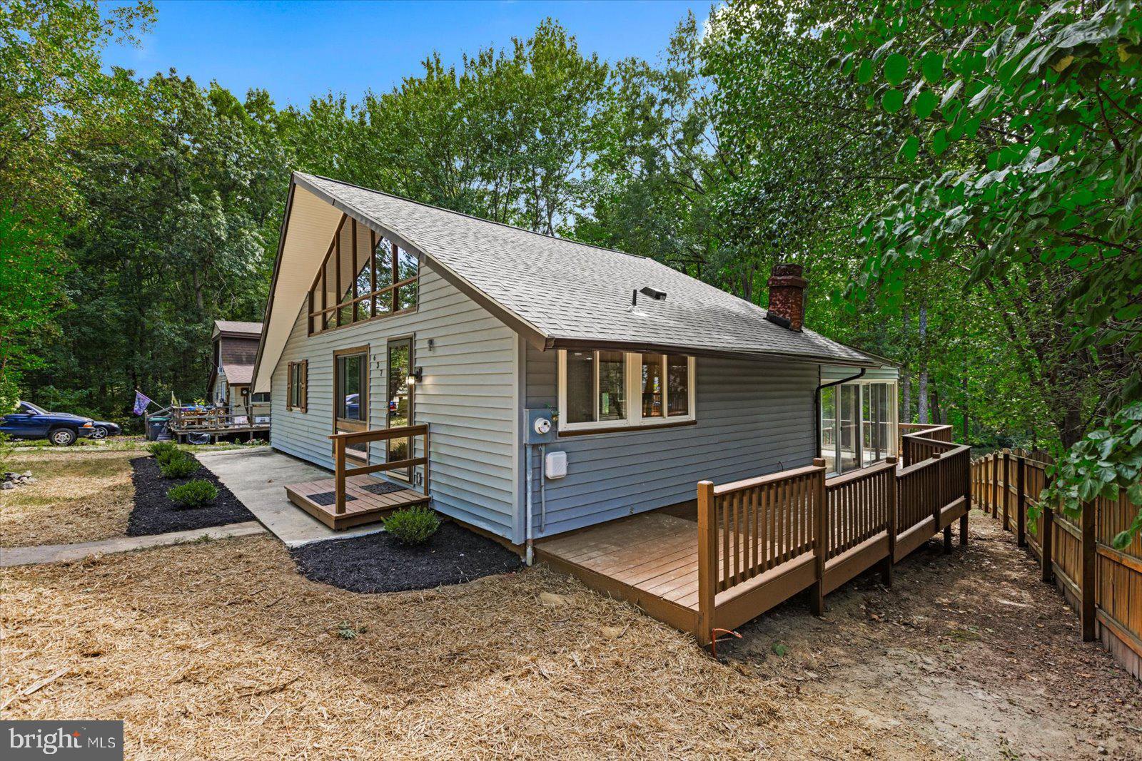 637 Wright Dr