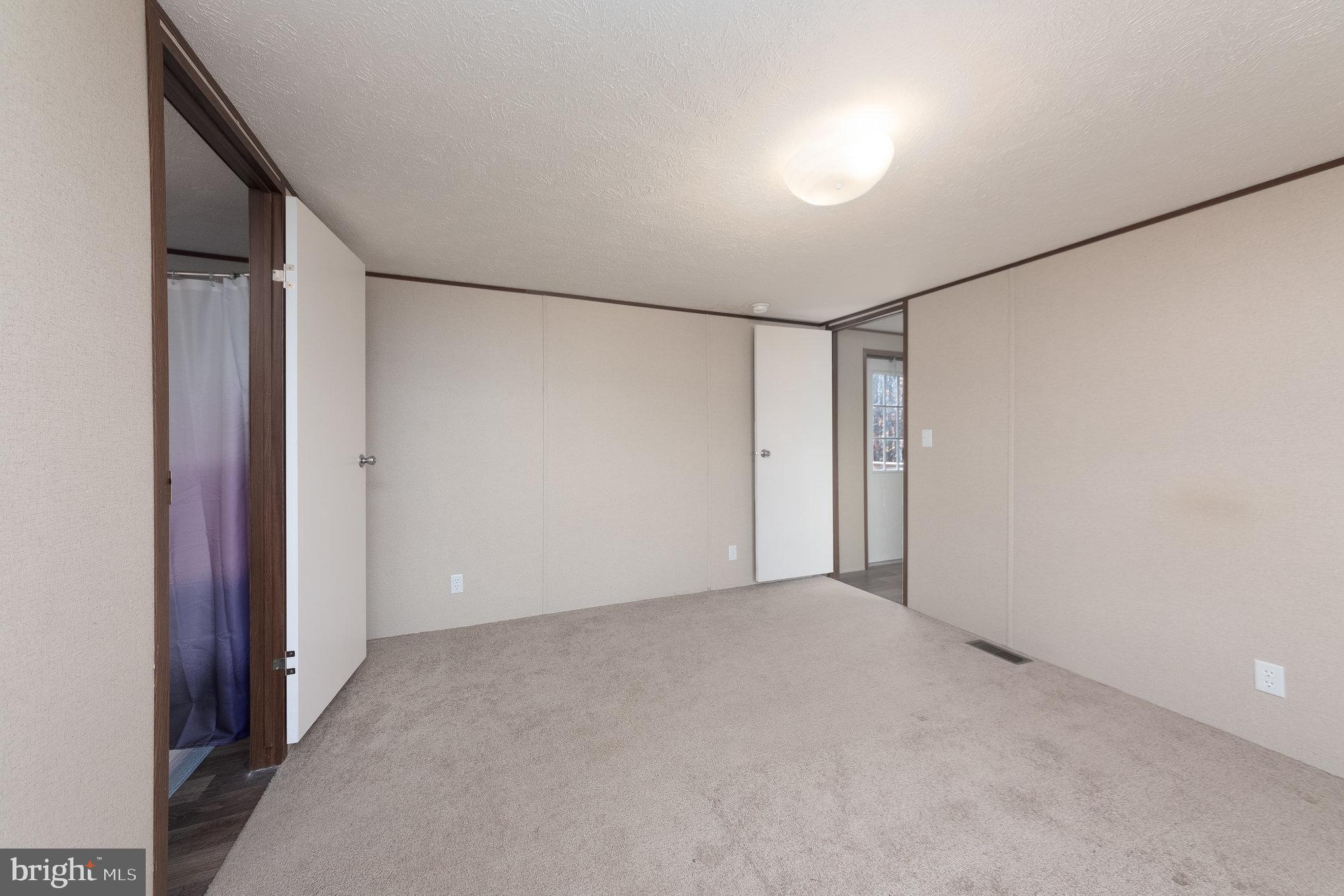 10019 Woodford ROAD