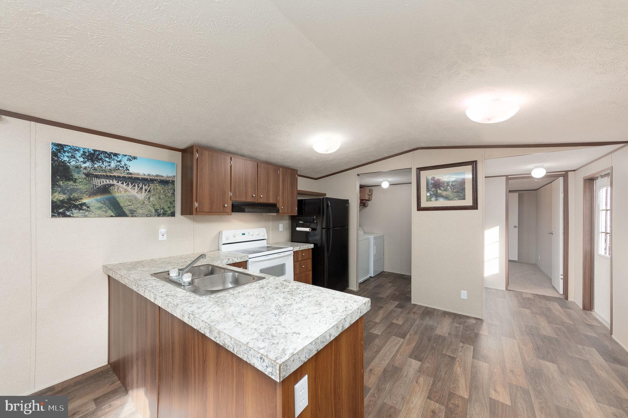 10019 Woodford ROAD