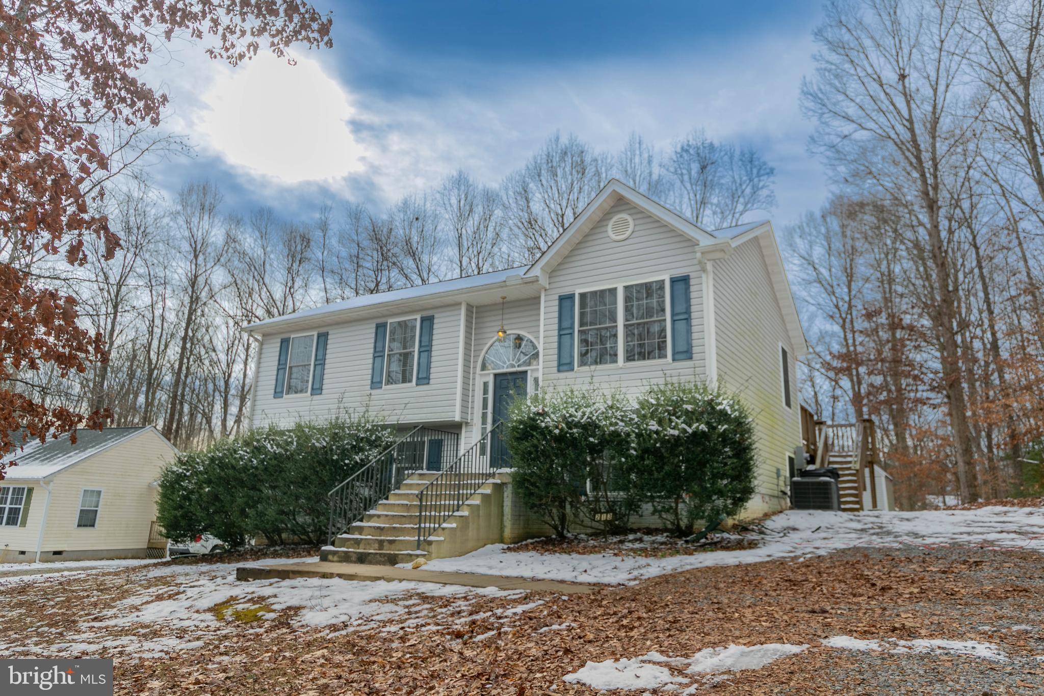 213 Cedar Ridge Dr