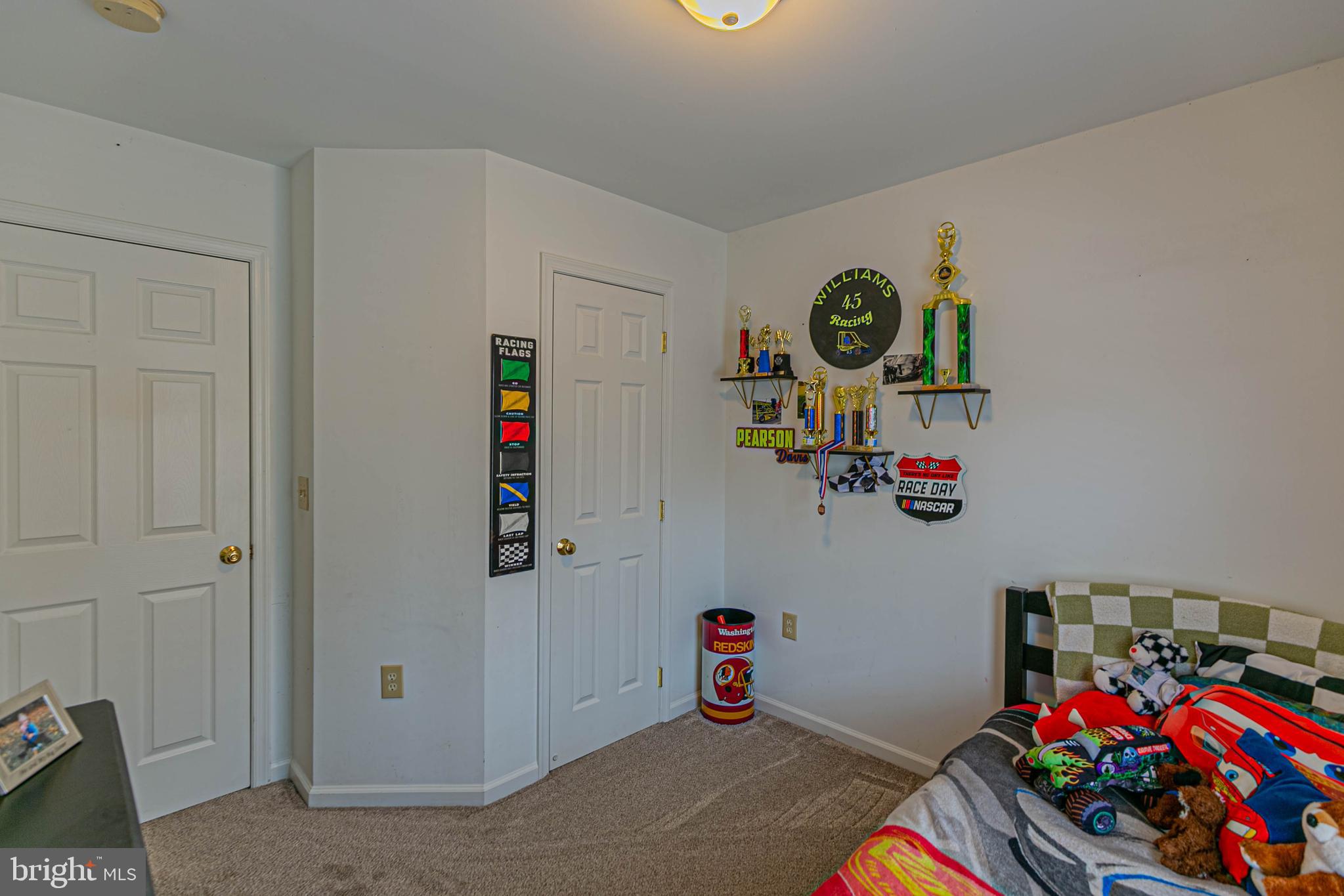 213 Cedar Ridge Dr