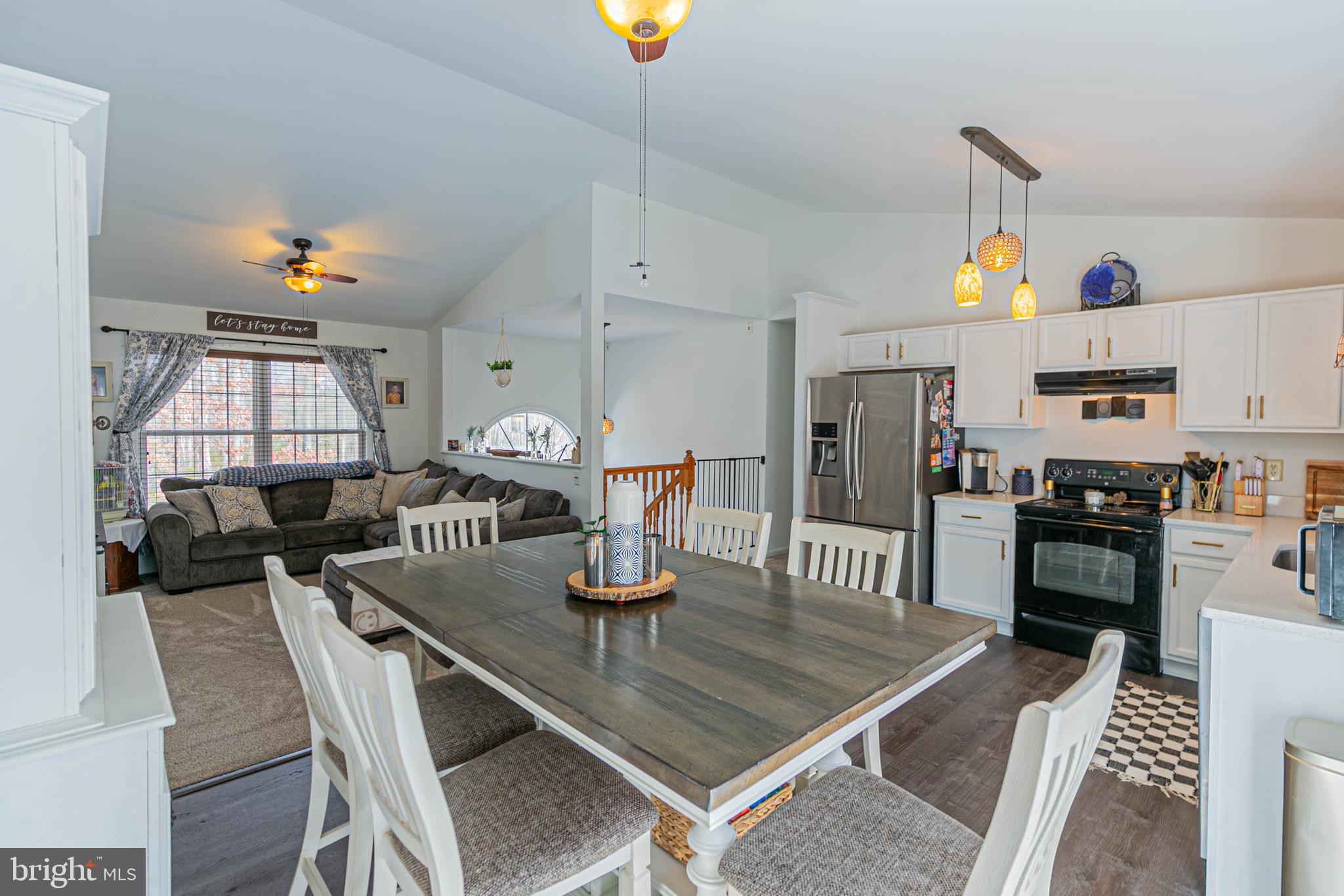 213 Cedar Ridge Dr